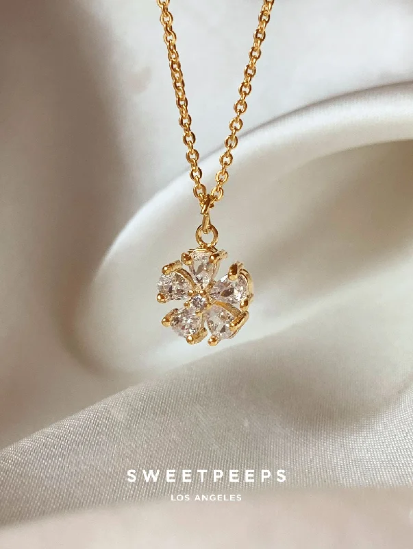 celestial moonstone ring gold 18K Flower Blossom Necklace