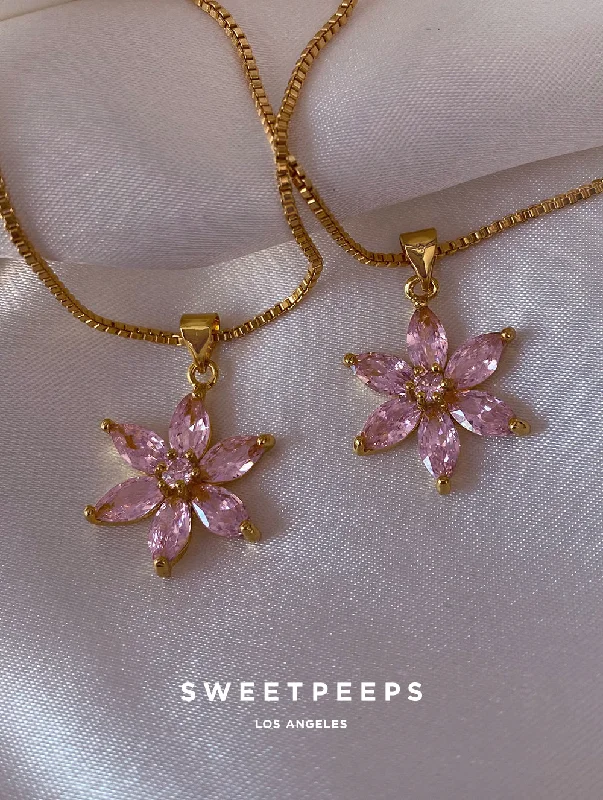 vintage flower brooch pin Ballet Pink Flower Necklace