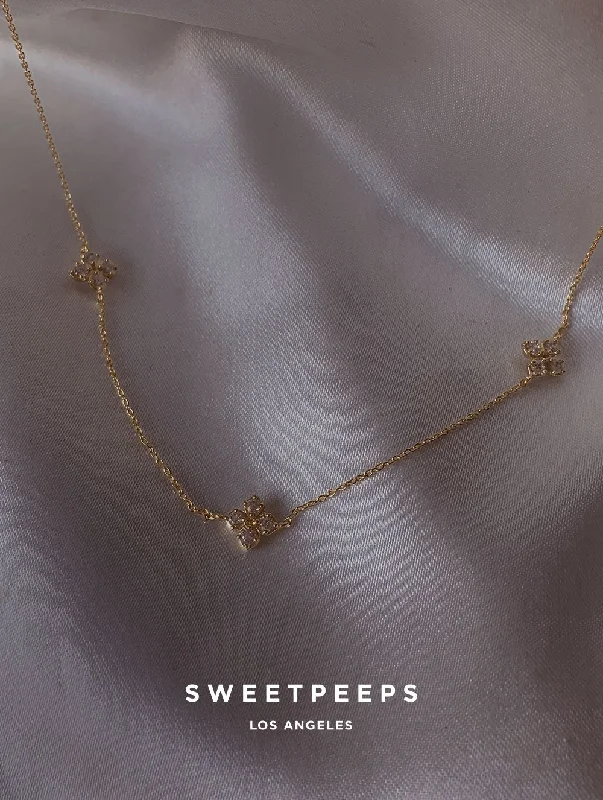 luxury diamond anniversary band Delphine Clover Necklace