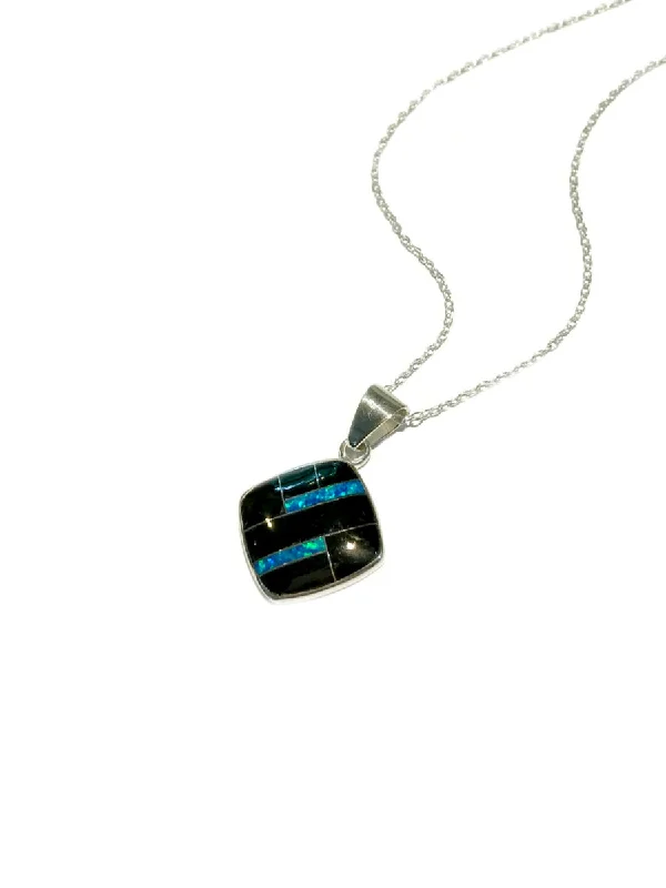 crystal-studded gold ring Gemstone Inlay Necklace