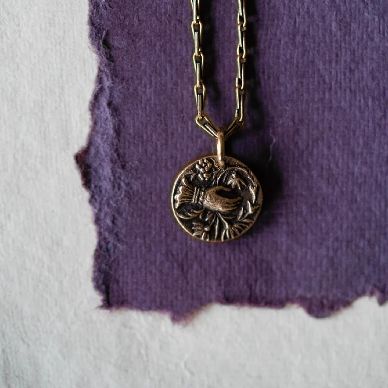 vintage-style filigree bracelet "Small Bouquet in Hand" Heirloom Button Necklace